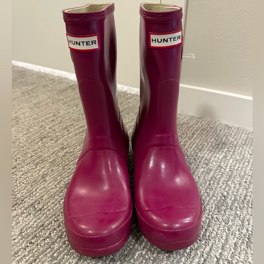 Hunter Women's Plum Pink Rain Boots
